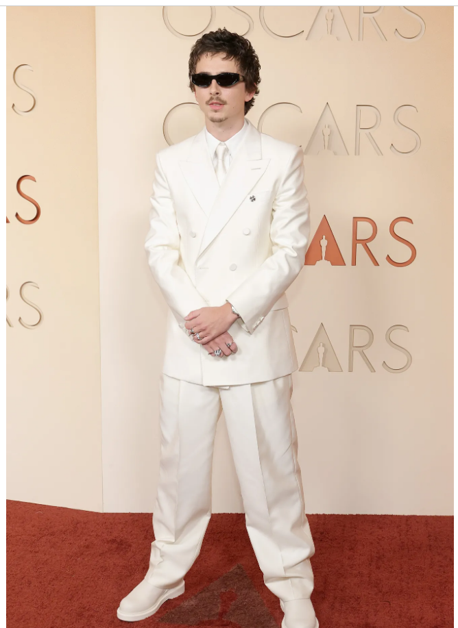 Trước giờ trao tượng vàng: Thảm đỏ Oscar 2026 đã đủ khiến mạng xã hội bùng nổ