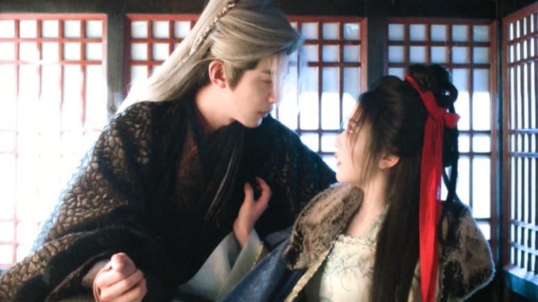 Cặp phụ ‘Trục Ngọc’ gây sốt, được khen có ‘chemistry’ hơn cặp chính