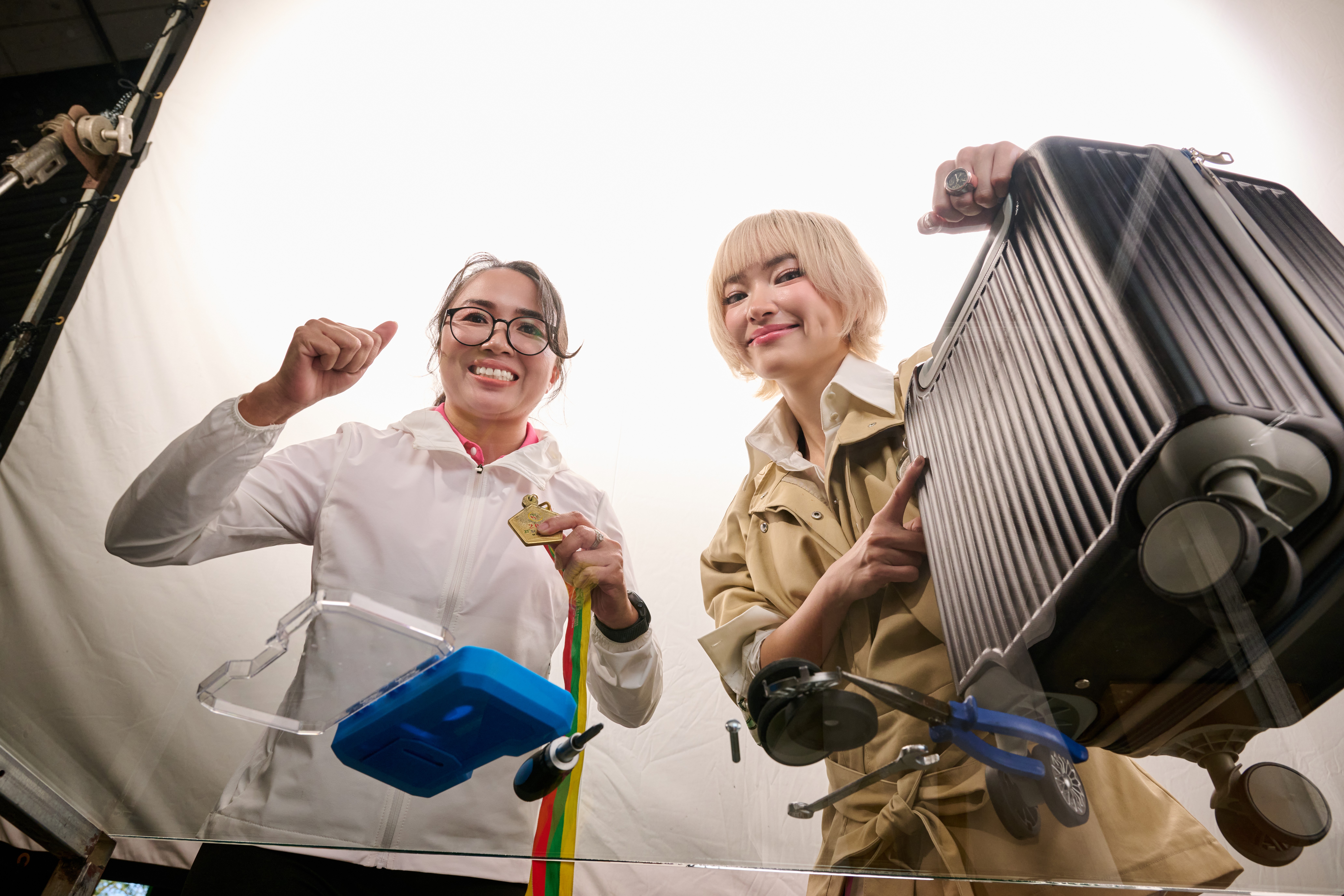 Châu Bùi 'đụng độ' VĐV Điền kinh Phạm Thị Bình: Từ bệnh tim bẩm sinh đến tấm HCV lịch sử SEA Games