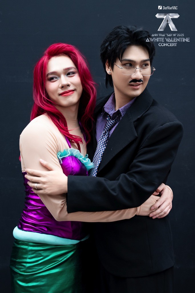 Dàn 'Anh trai 'Say Hi' bất ngờ gây náo loạn với màn nhập vai hài hước cho Best Rehearsal Outfit trước đêm diễn tại Mỹ Đình