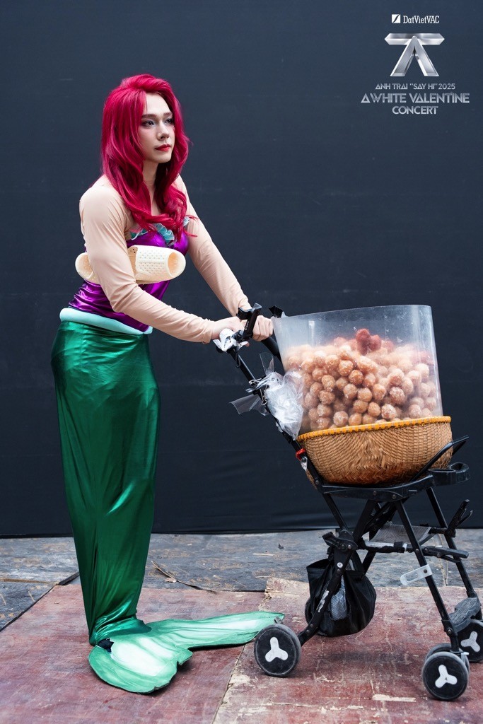 Dàn 'Anh trai 'Say Hi' bất ngờ gây náo loạn với màn nhập vai hài hước cho Best Rehearsal Outfit trước đêm diễn tại Mỹ Đình