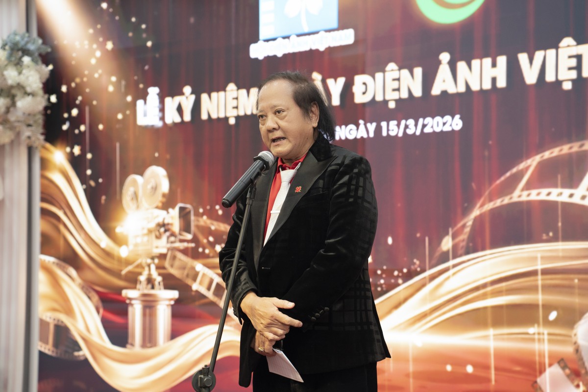 Trao Kỷ niệm chương 'Vì sự nghiệp Điện ảnh' cho các hội viên điện ảnh khu vực phía Bắc