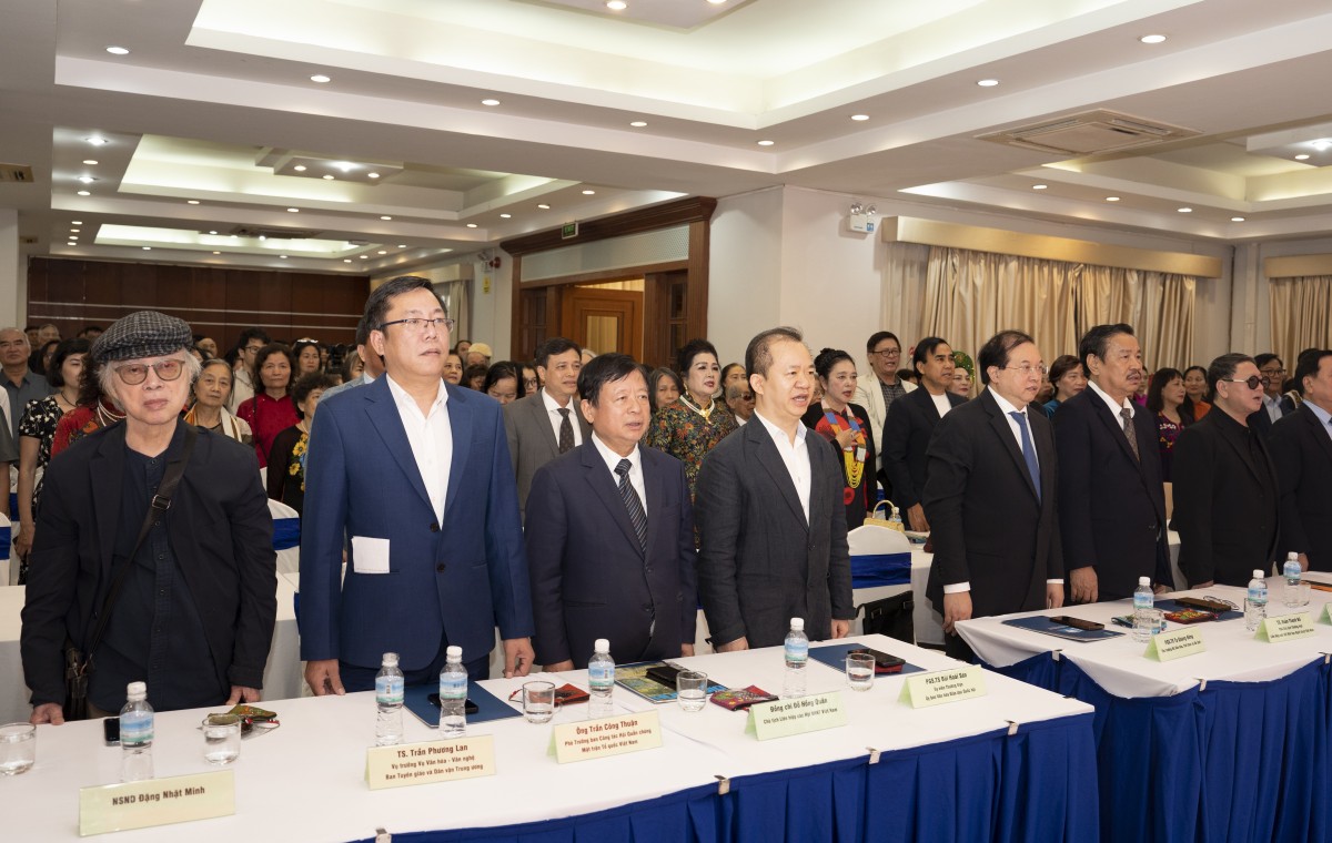 Trao Kỷ niệm chương 'Vì sự nghiệp Điện ảnh' cho các hội viên điện ảnh khu vực phía Bắc