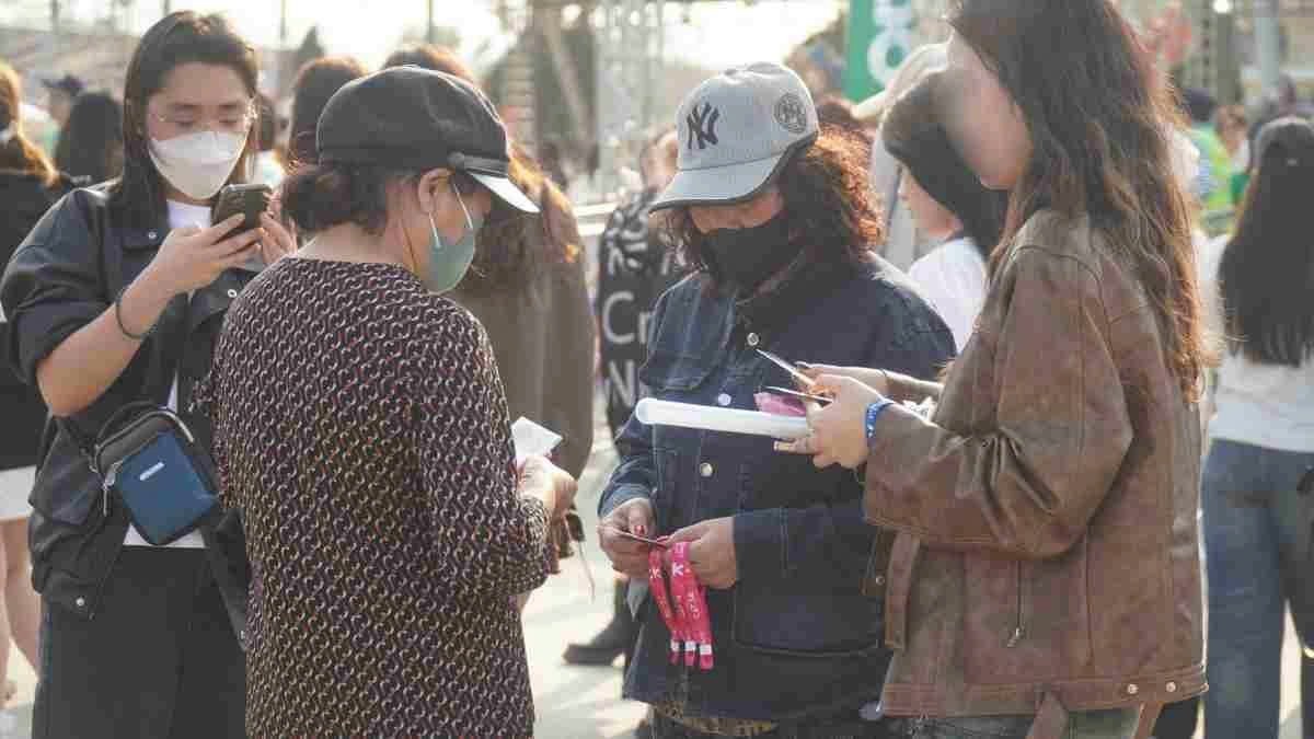 'Giải cứu' phe vé Anh trai say hi: Cú vả cực mạnh dành cho dân buôn ngay trước giờ G