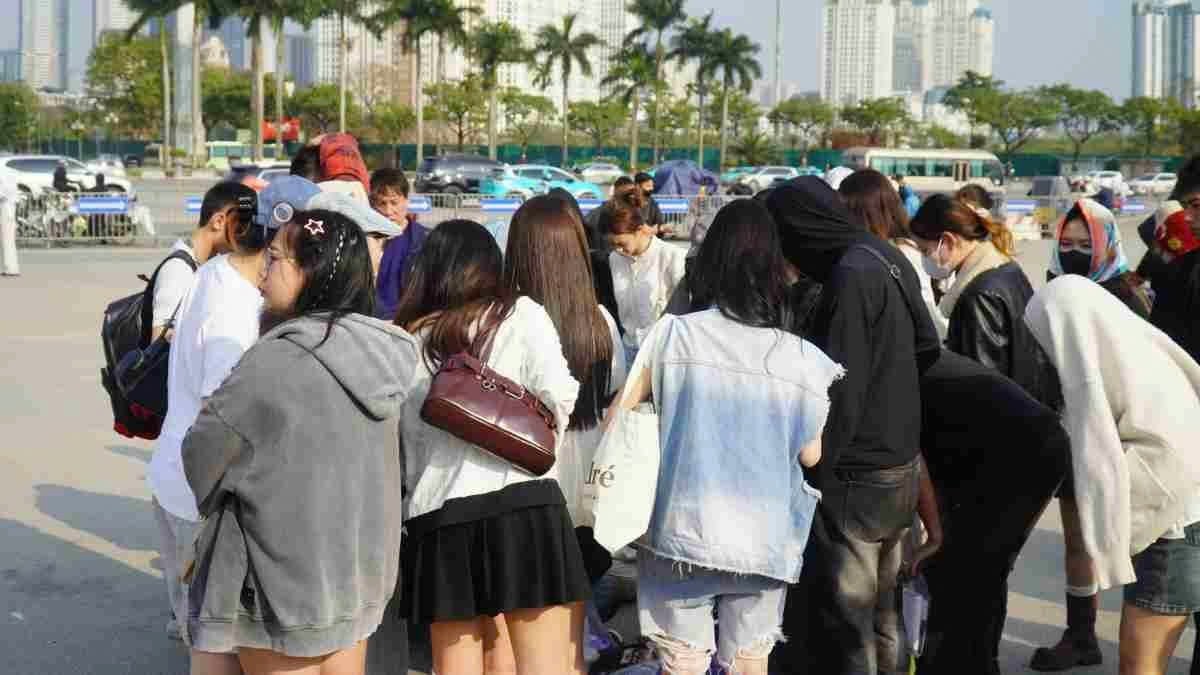 'Giải cứu' phe vé Anh trai say hi: Cú vả cực mạnh dành cho dân buôn ngay trước giờ G