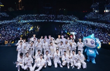 'Anh trai 'Say Hi' 2025 - A White Valentine Concert' lần đầu tạo nên 'biển trắng' Valentine quy mô lớn tại Thủ đô Hà Nội