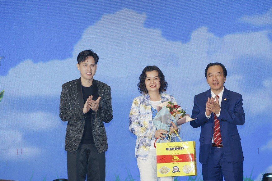 Nhiều nghệ sĩ, Hoa - Á hậu được tôn vinh tại chương trình Đại sứ nhân ái Việt Nam 2026