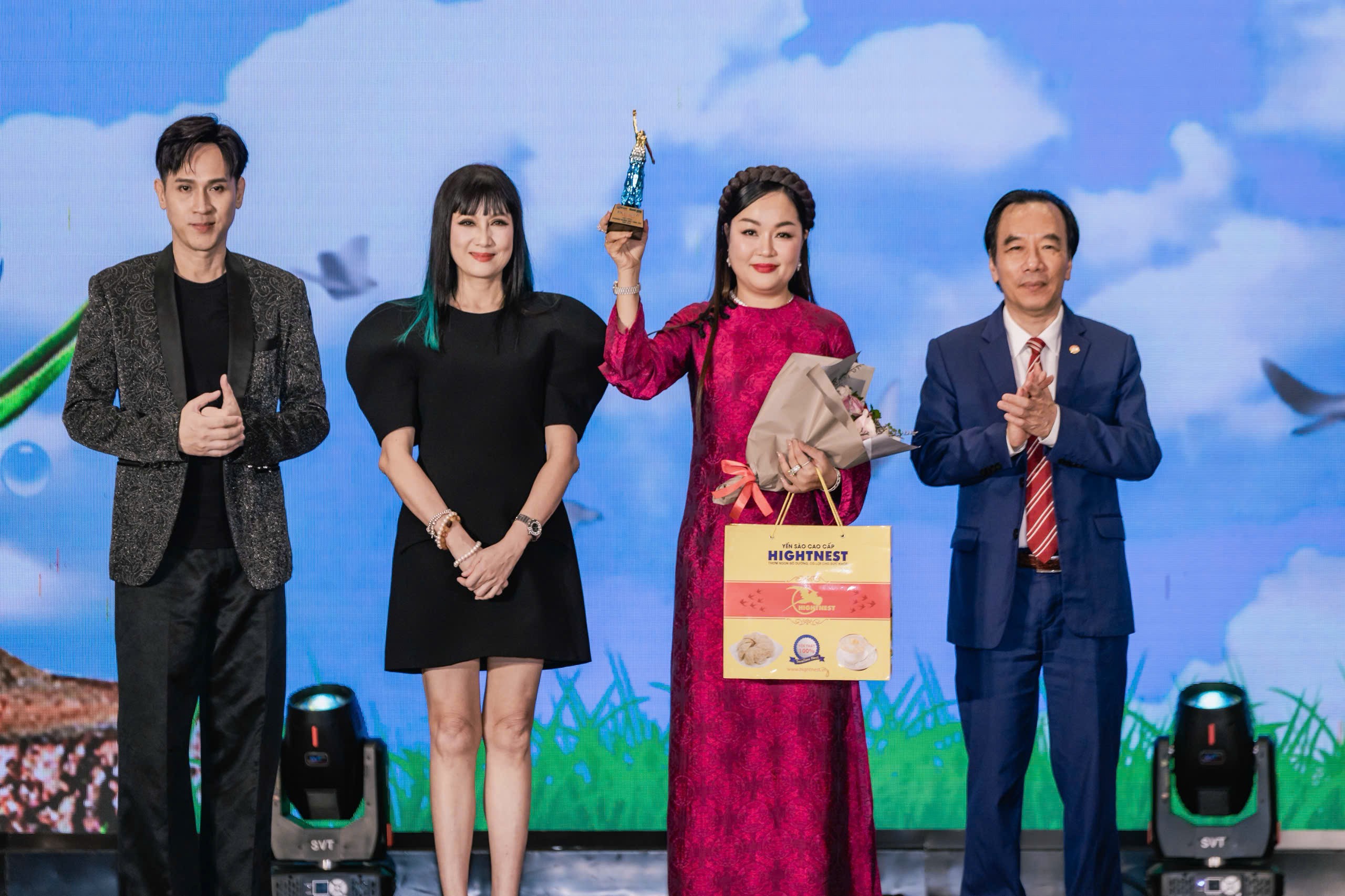 Nhiều nghệ sĩ, Hoa - Á hậu được tôn vinh tại chương trình Đại sứ nhân ái Việt Nam 2026