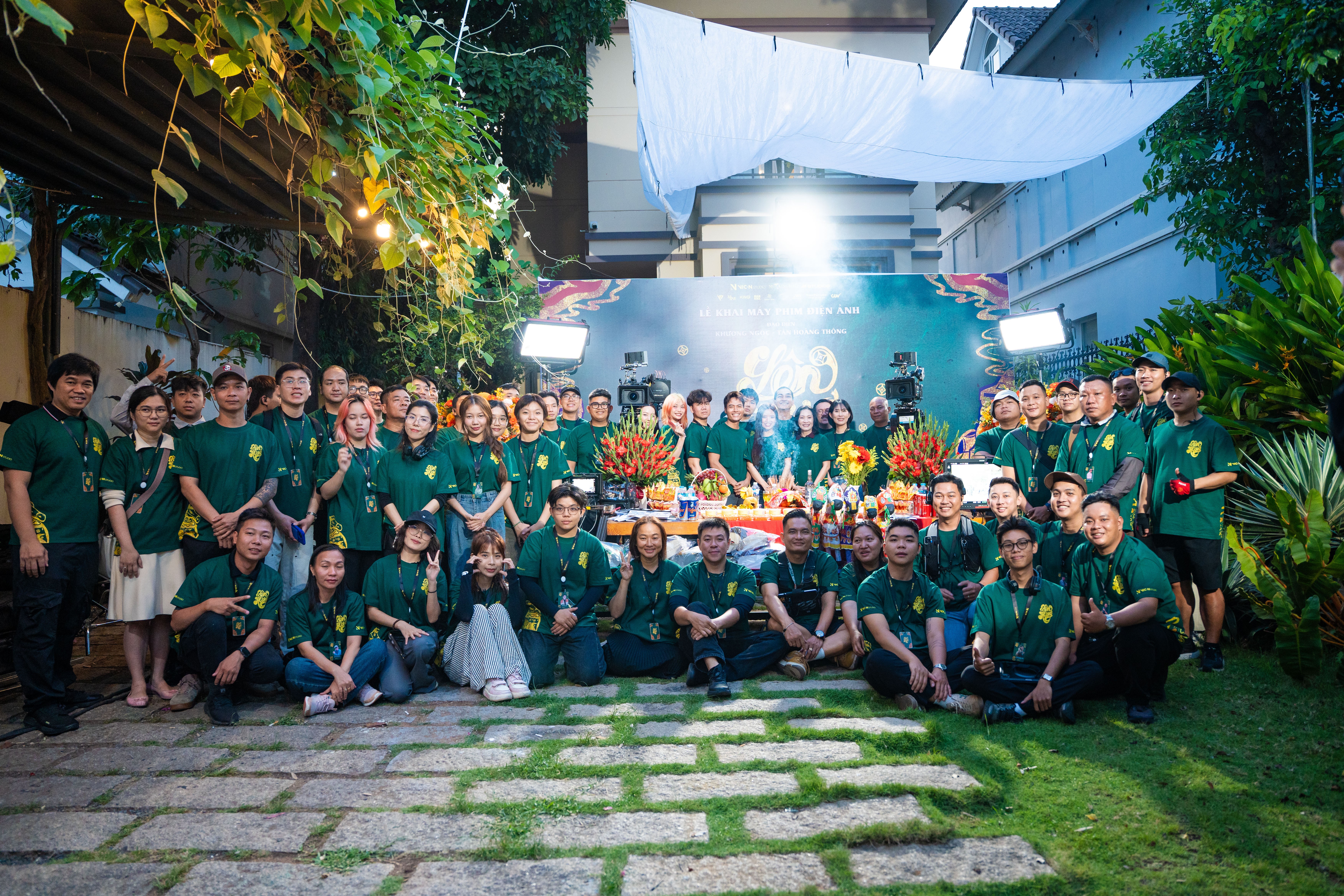 Đạo diễn Tấn Hoàng Thông: Cơ duyên gặp anh Khương Ngọc chính là bước ngoặt để 'Lên hương' thành hình