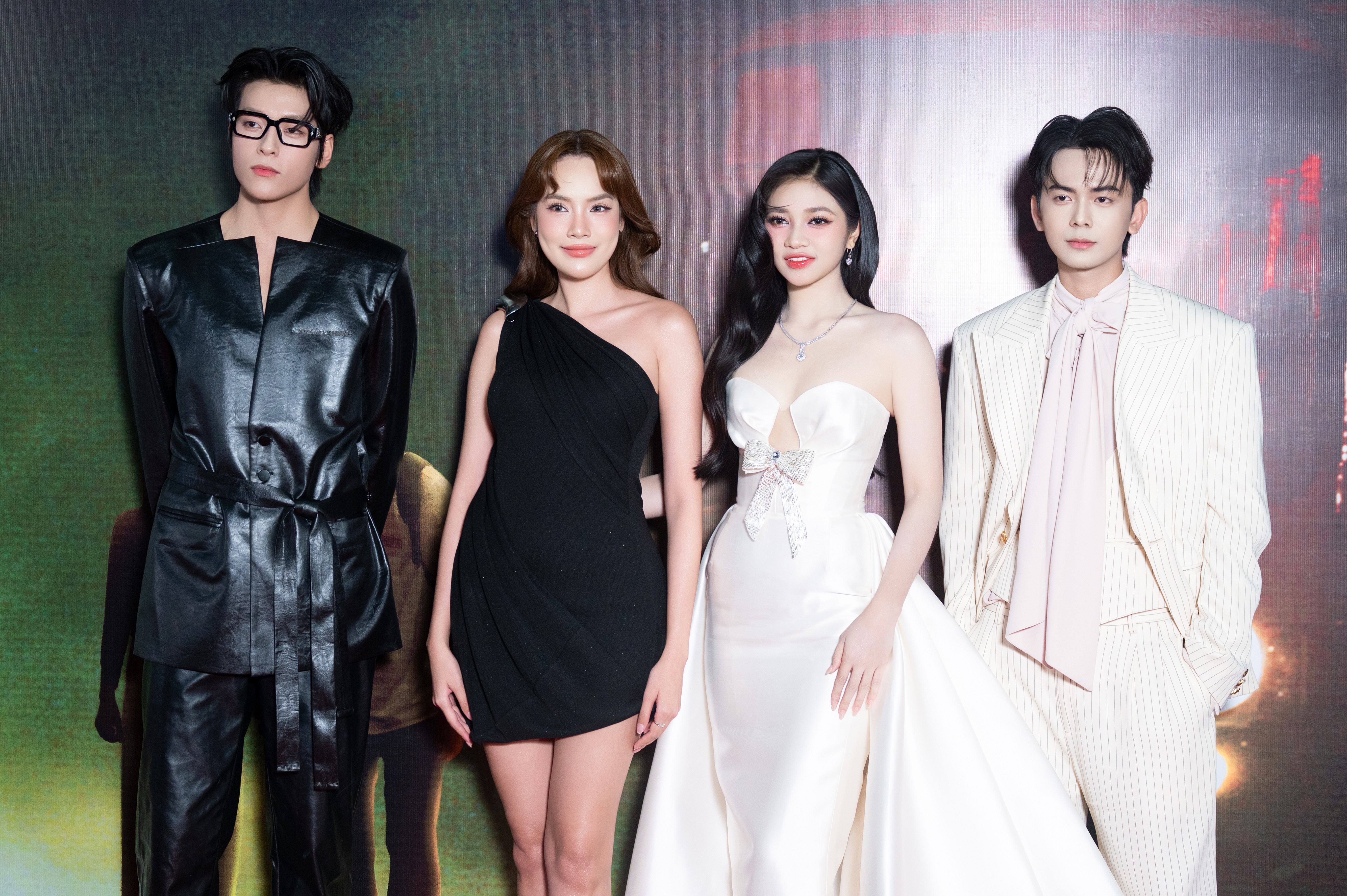 Vân Trang trải lòng về Luk Vân: Mọi người thường nói về câu chuyện tiền bạc khi làm phim, còn tôi thấy một nữ đạo diễn đầy tâm huyết với điện ảnh