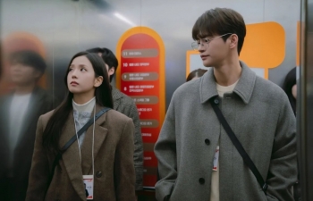 'Boyfriend on Demand' của Jisoo: Lên top Netflix nhưng gây tranh cãi?
