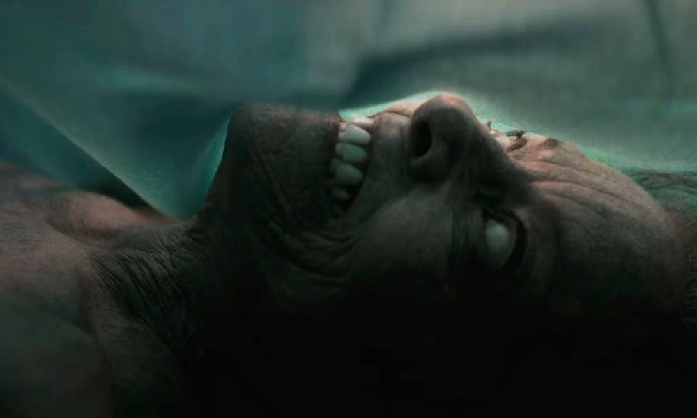 'Trợ lý nhà xác': Siêu phẩm kinh dị chuyển thể game ám ảnh nhất đầu năm 2026 chính thức đổ bộ rạp Việt