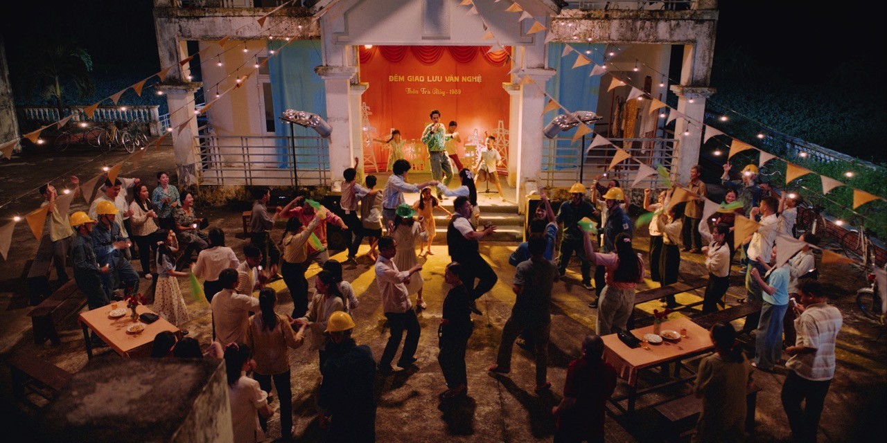 'Hẹn em ngày nhật thực': Chất hoài niệm tinh khôi và dấu ấn chỉn chu của Lê Thiện Viễn