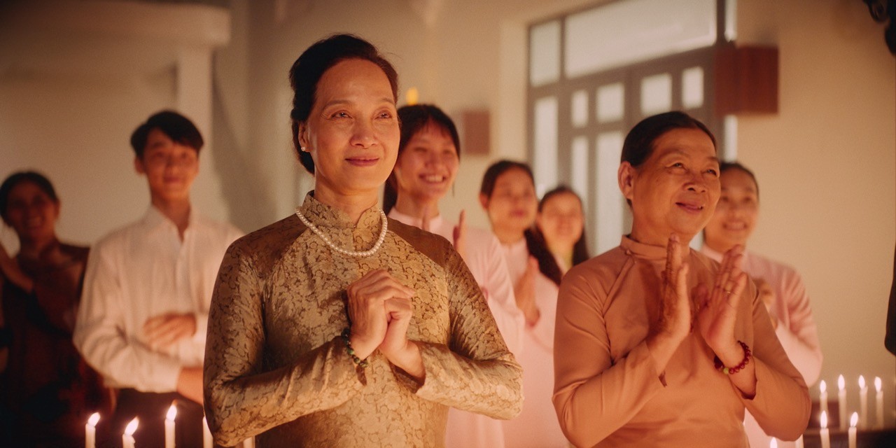 'Hẹn em ngày nhật thực': Chất hoài niệm tinh khôi và dấu ấn chỉn chu của Lê Thiện Viễn