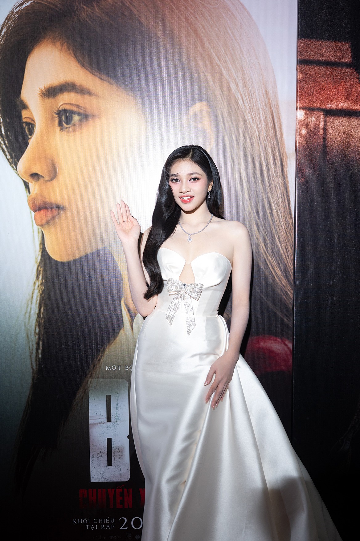 Á hậu Huỳnh Minh Kiên nói về chuyện casting 20 lần, cả vai diễn chỉ mặc một bộ đồ