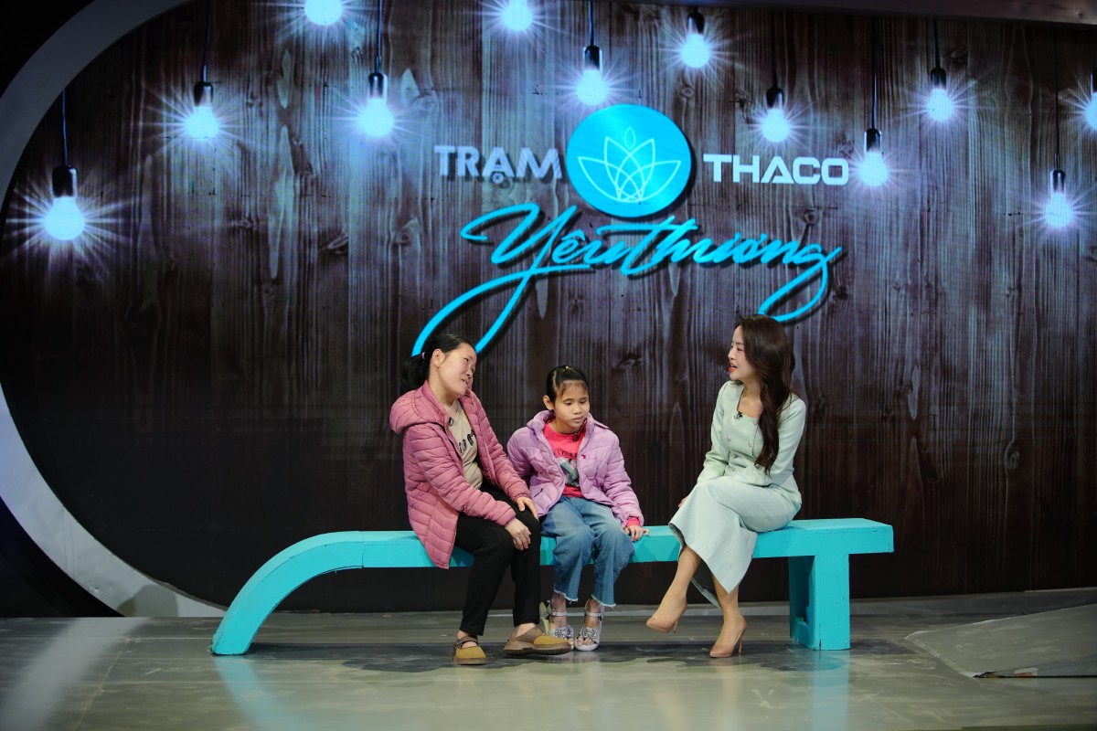 Trạm yêu thương: 'Khoảng trời sau những ngày gió' – Hành trình phi thường của người mẹ khuyết tật nuôi hai con khiếm thị