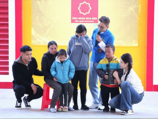 'Mái ấm gia đình Việt': Những em nhỏ sớm trưởng thành vì hoàn cảnh khó khăn khiến Minh Dự, Đỗ Thị Hà đau lòng