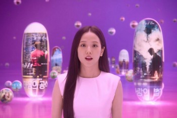 Jisoo (BlackPink) gây bất ngờ với phong cách giản dị trong 'Boyfriend on Demand'