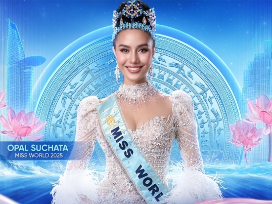 'Hoa hậu thế giới' Opal Suchata đến TP. HCM dự chung kết 'Miss World Vietnam 2025'