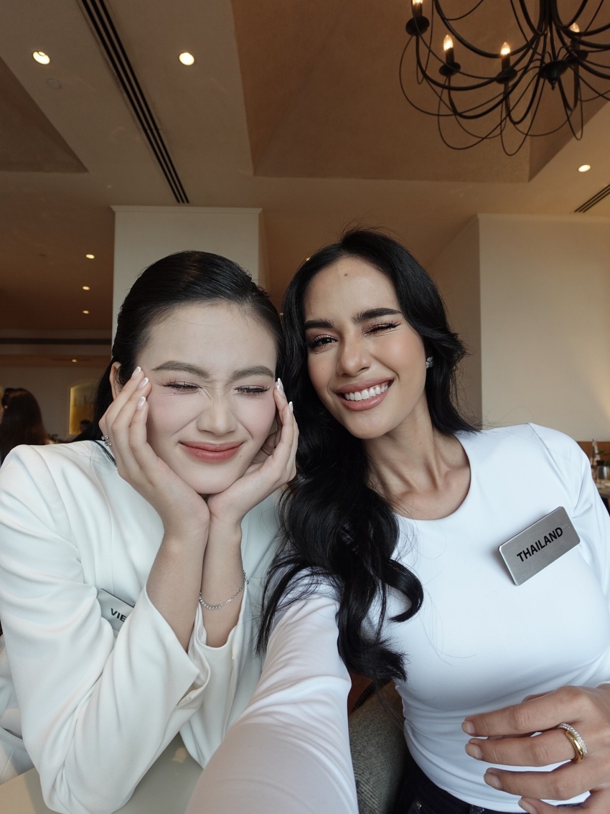 'Hoa hậu thế giới' Opal Suchata đến TP. HCM dự chung kết 'Miss World Vietnam 2025'