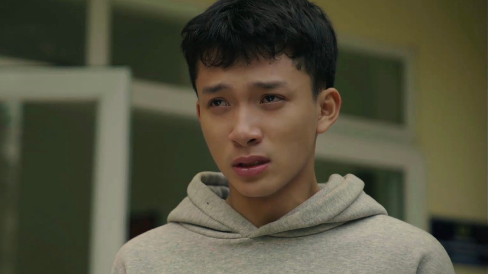 Tranh cãi cách xây dựng hình tượng em trai hỗn láo trong 'Bước chân vào đời'