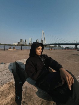 'Hoàng tử nhạc số' Grey D khuấy động Sài Gòn với 'Grey D đâu?', hé lộ visual điện ảnh cho album mới