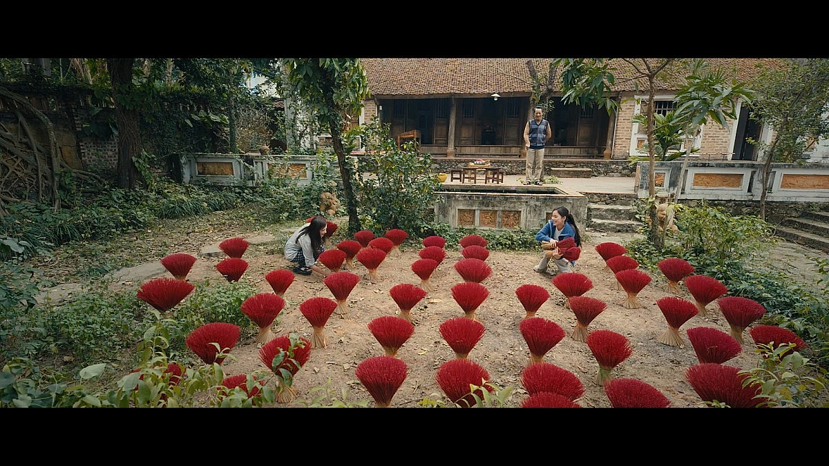 Đình Tú - Ngọc Huyền yêu lại từ đầu trong ‘Ngược đường ngược nắng’