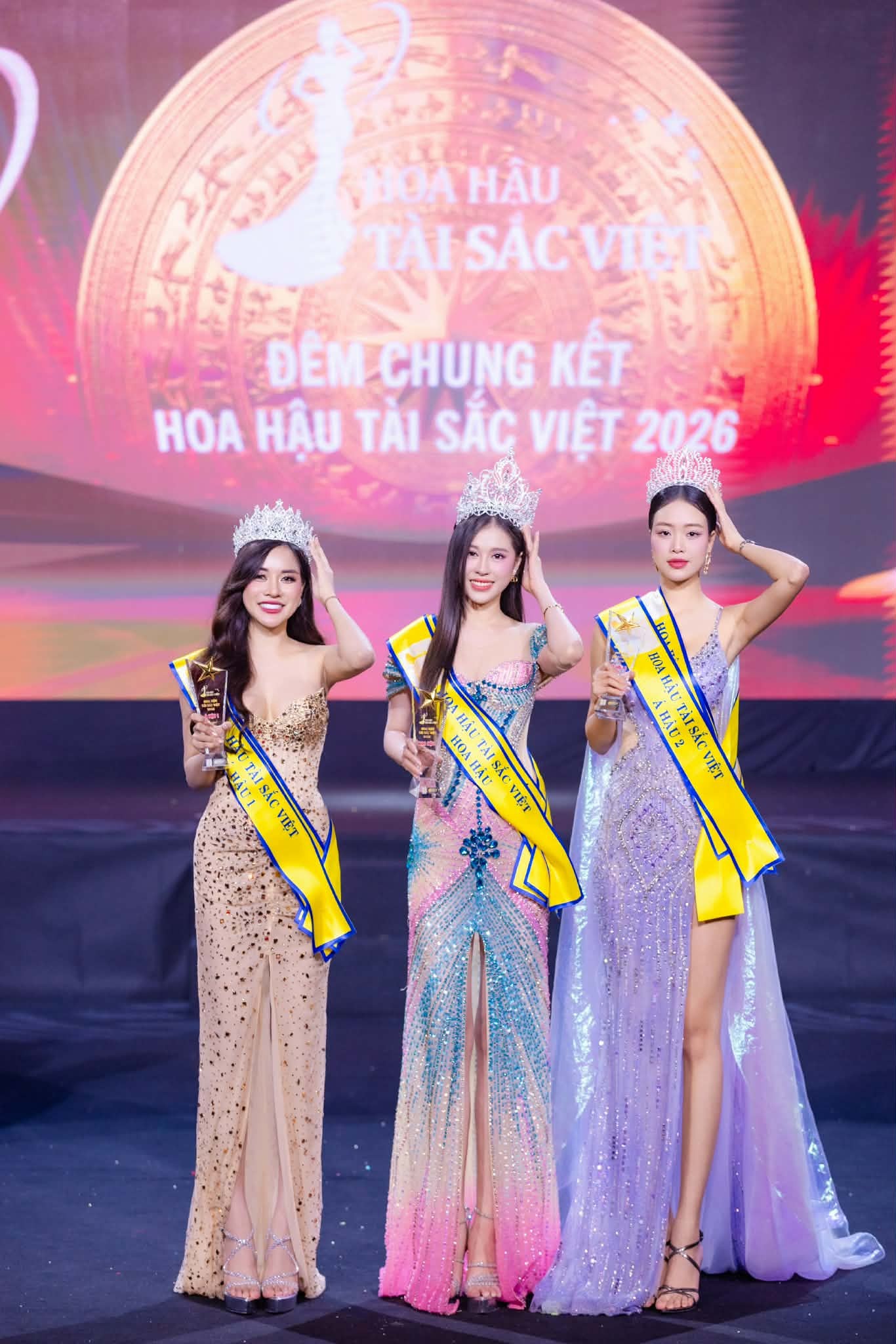 Trưởng BGK - NSND Trịnh Kim Chi 'căng não' khi chấm điểm chung kết 'Hoa hậu tài sắc Việt 2026'