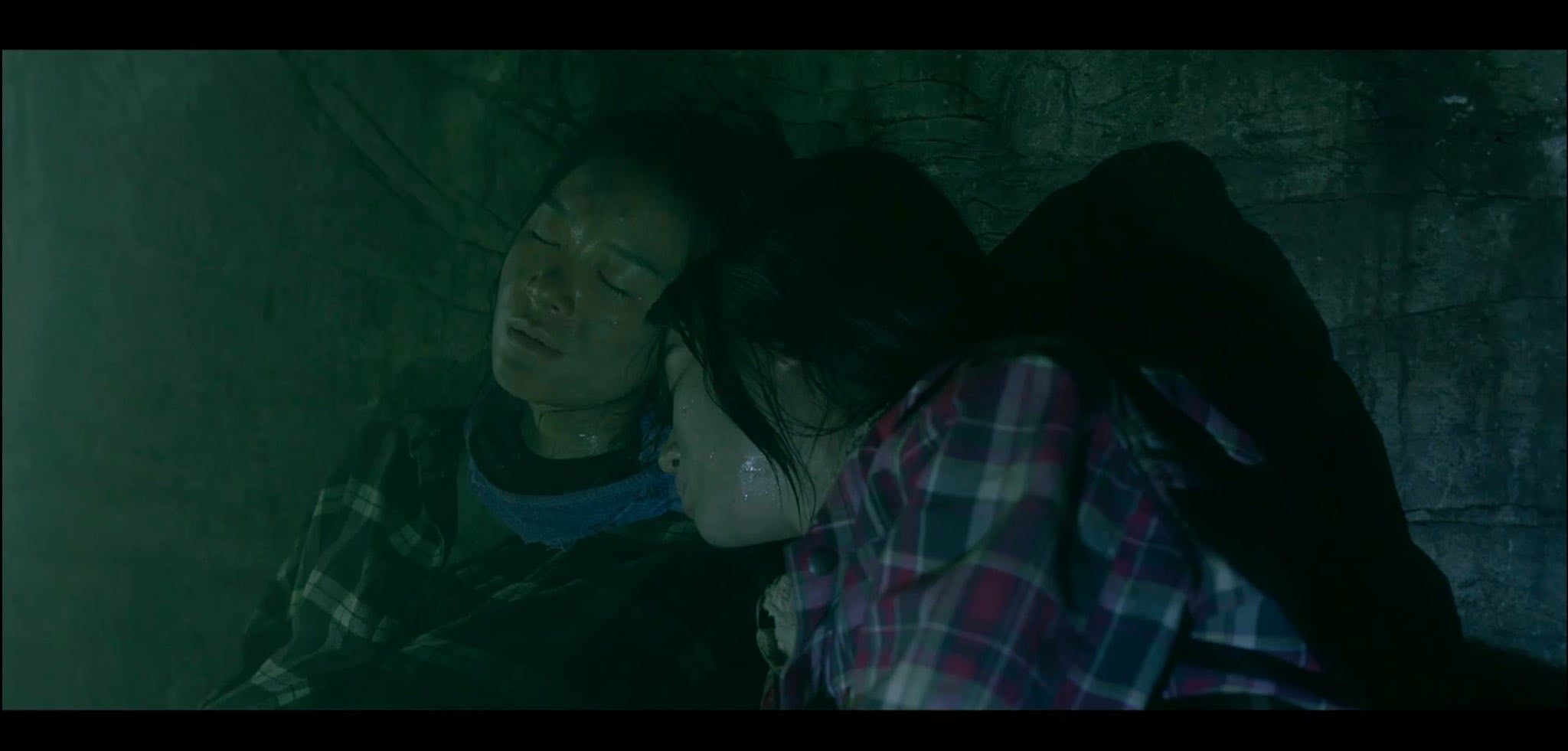 Khán giả phản ứng trước những tình tiết thiếu thực tế trong phim 'Không giới hạn'