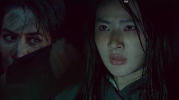 Khán giả phản ứng trước những tình tiết thiếu thực tế trong phim 'Không giới hạn'