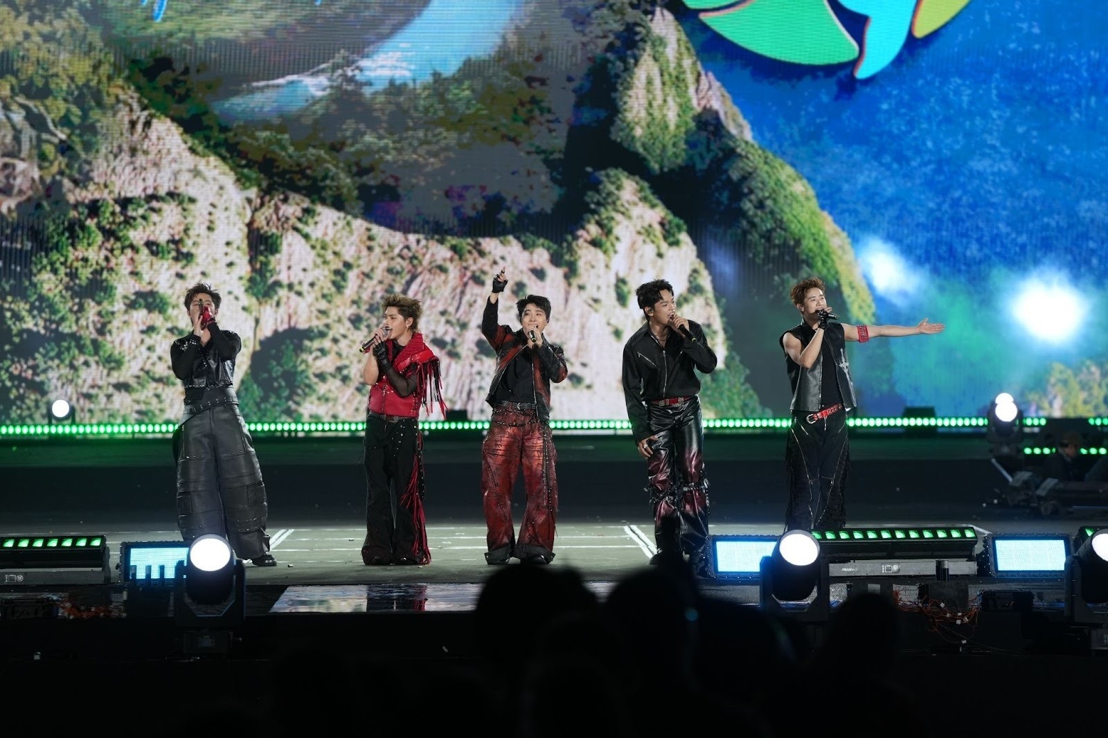 Đêm khai mạc Năm du lịch quốc gia 2026: Hành trình nghệ thuật từ cội nguồn đến tương lai