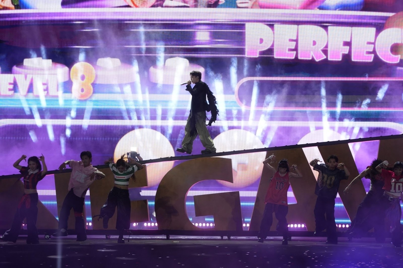 Đêm khai mạc Năm du lịch quốc gia 2026: Hành trình nghệ thuật từ cội nguồn đến tương lai