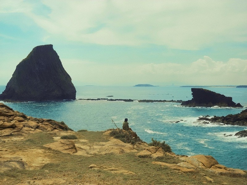 'Hoàng tử nhạc số' Grey D chính thức phát hành 7 ca khúc mở đầu cho 'vũ trụ' 'Ánh sáng • Màn đêm'