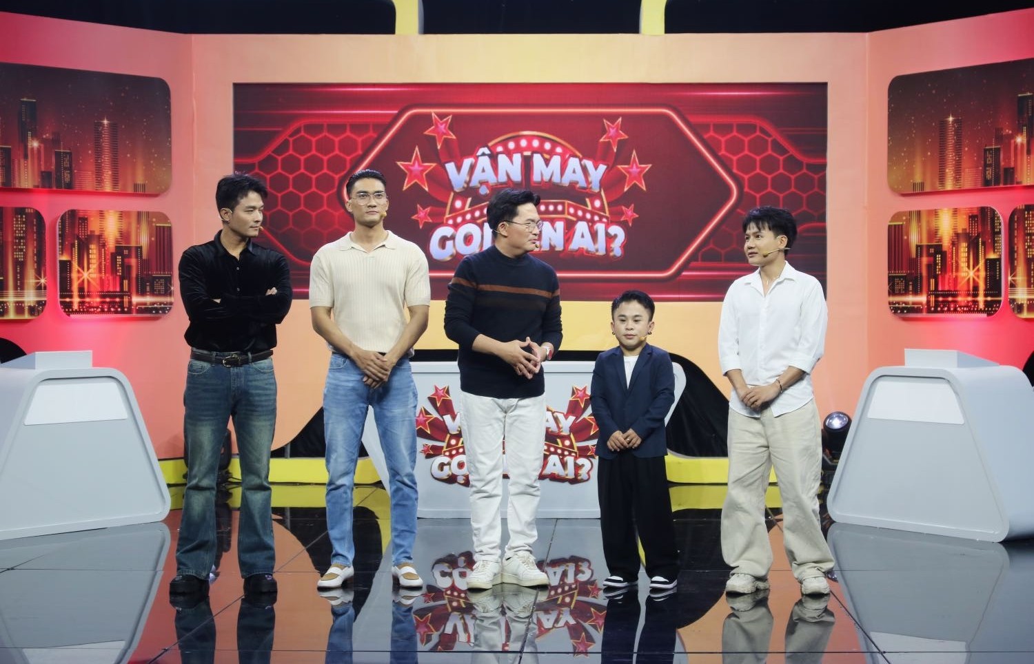 Xuân Tiến ra về tay trắng, Lê Minh Thành thắng lớn 100 triệu đồng tại 'Vận may gọi tên ai?'