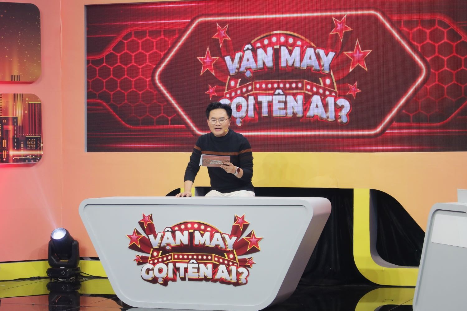 Xuân Tiến ra về tay trắng, Lê Minh Thành thắng lớn 100 triệu đồng tại 'Vận may gọi tên ai?'