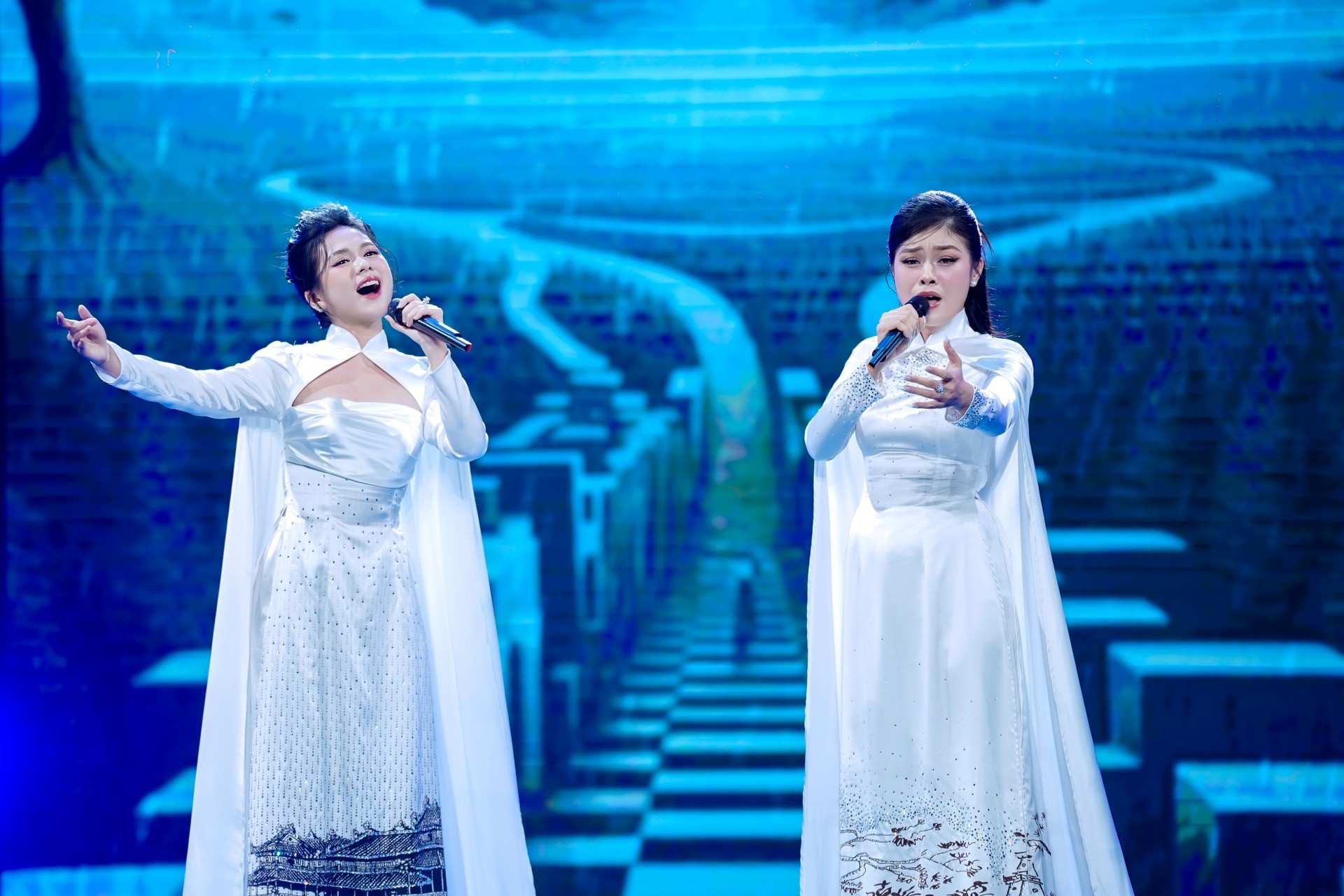 'Chiến thần lên tone' Trần Thủy Tiên được Đoan Trang đánh giá cao trong 'Tỏa sáng sao đôi 2026'