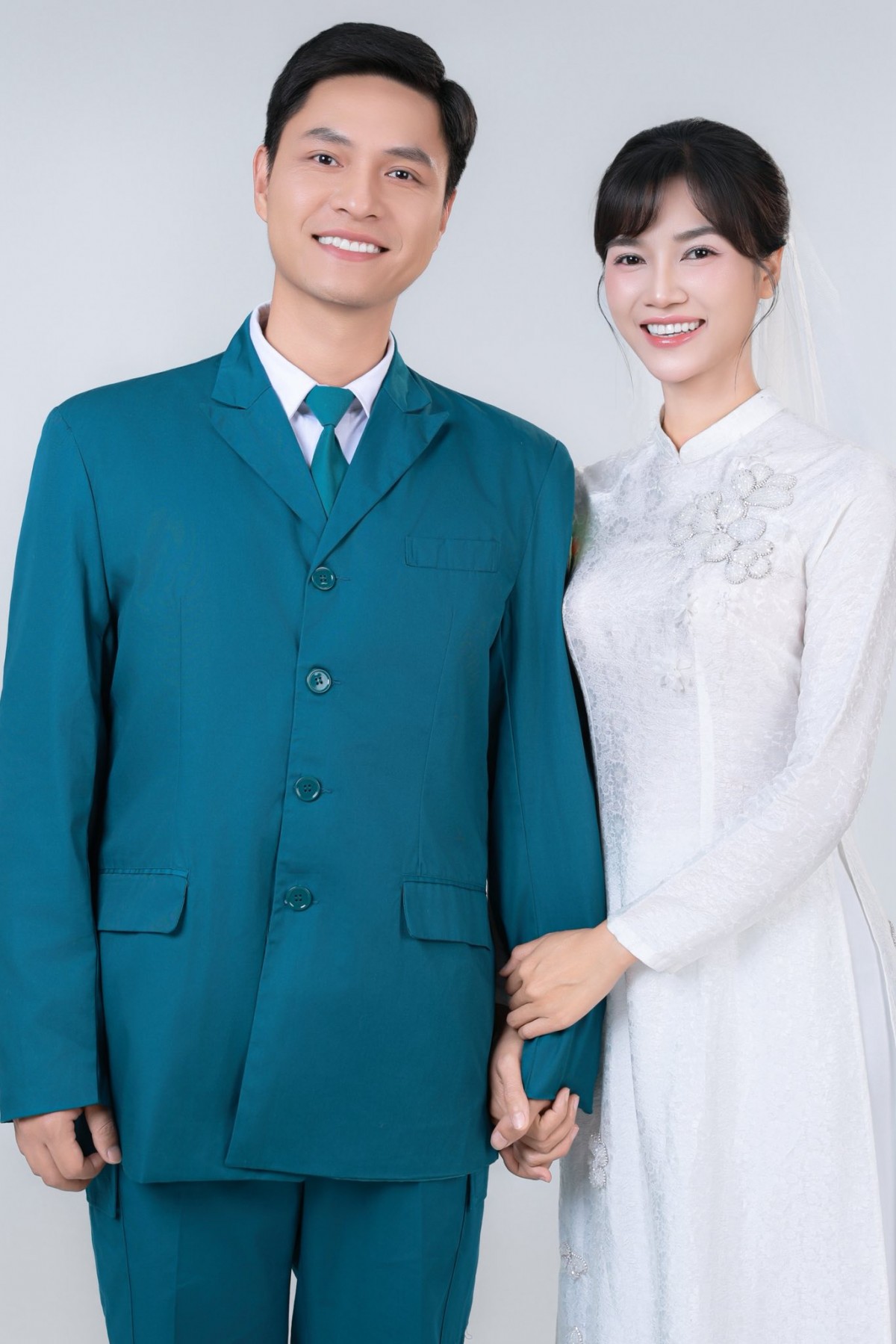 ‘Không giới hạn’: Bộ ba bạn thân Anh Đào – Việt Hoa – Minh Thu và chuyện tình ‘đan xen’ thú vị từ phim ra đời thực