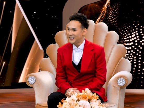 Ca sĩ Nguyên Vũ tiết lộ mối tình đầu đơn phương, bất ngờ khi crush kết hôn với bạn mình