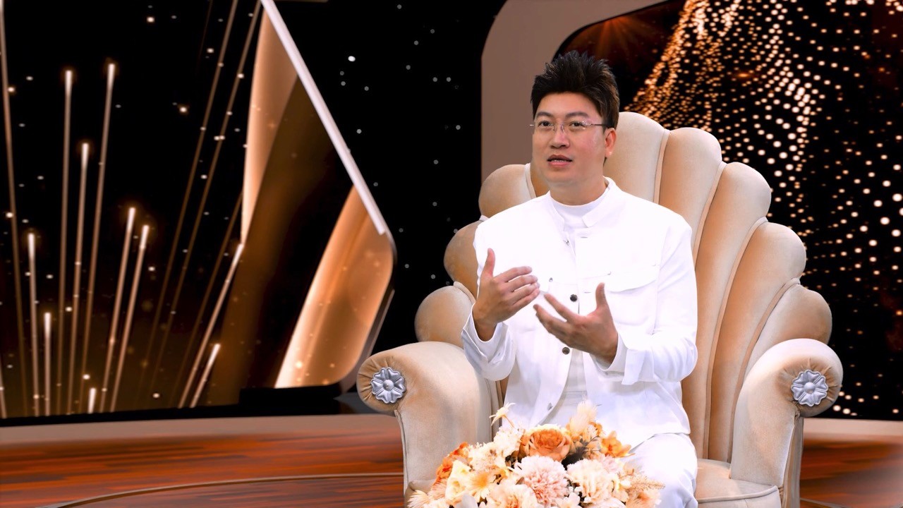 Ca sĩ Nguyên Vũ tiết lộ mối tình đầu đơn phương, bất ngờ khi crush kết hôn với bạn mình