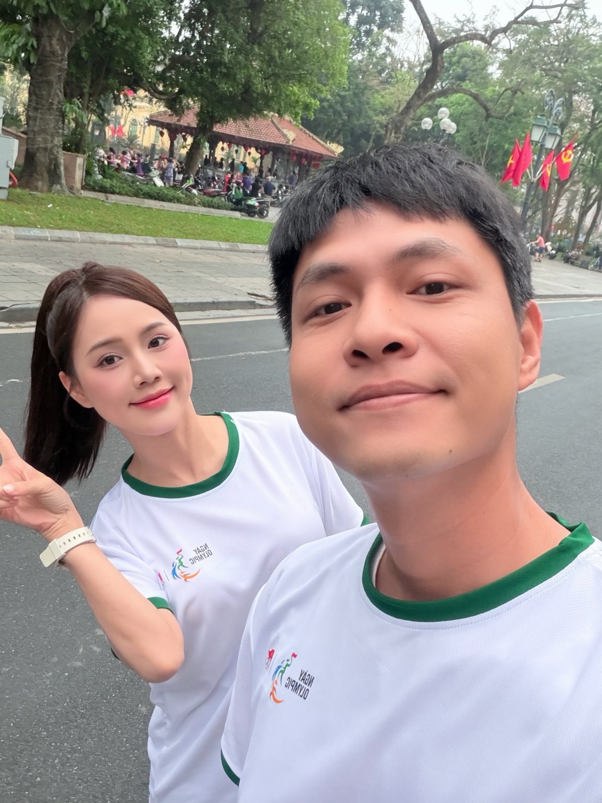 ‘Không giới hạn’: Bộ ba bạn thân Anh Đào – Việt Hoa – Minh Thu và chuyện tình ‘đan xen’ thú vị từ phim ra đời thực