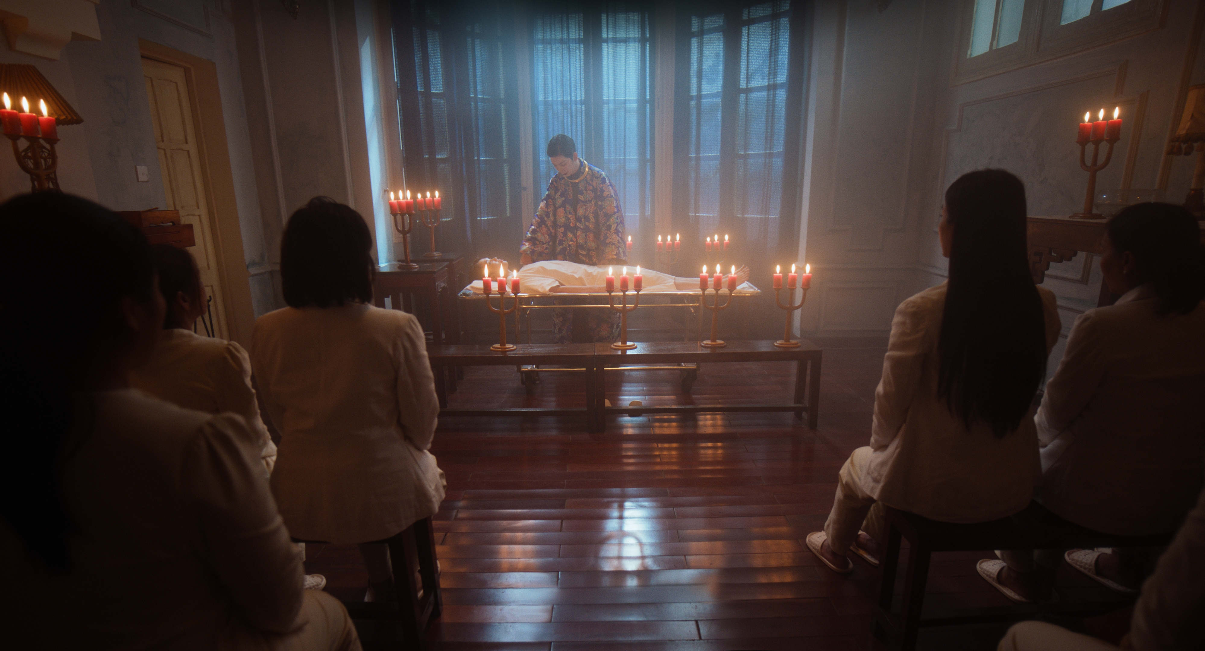 Xuân Lan hắc hóa, xuất hồn Ngọc Trinh xuống cõi âm trong 'Thẩm mỹ viện âm phủ'