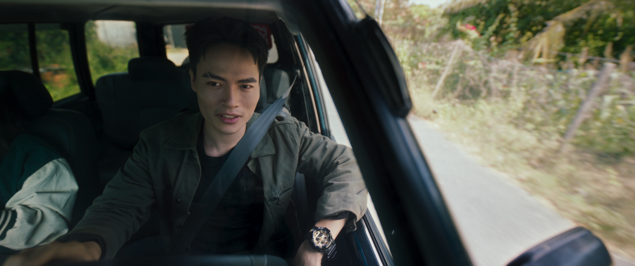 Nam thần Trần Ngọc Vàng gây sốc trong 'Heo năm móng'