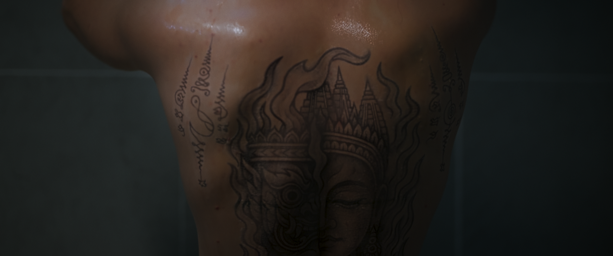 Nam thần Trần Ngọc Vàng gây sốc trong 'Heo năm móng'