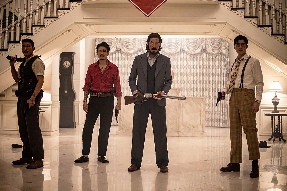 Sốt xình xịch với 'Tứ hổ đại náo': Siêu phẩm Thái Lan hài hước - bạo liệt - toàn trai đẹp!