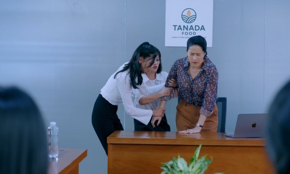 'Người thừa kế không danh phận' gây tranh cãi vì tình tiết kéo dài, nữ chính liên tục rơi vào bi kịch