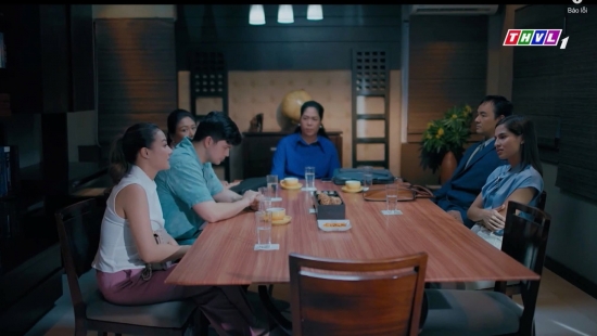 'Vợ của chồng tôi': Vợ cũ ham phú quý bỏ rơi chồng con 15 năm quay về xin tha thứ