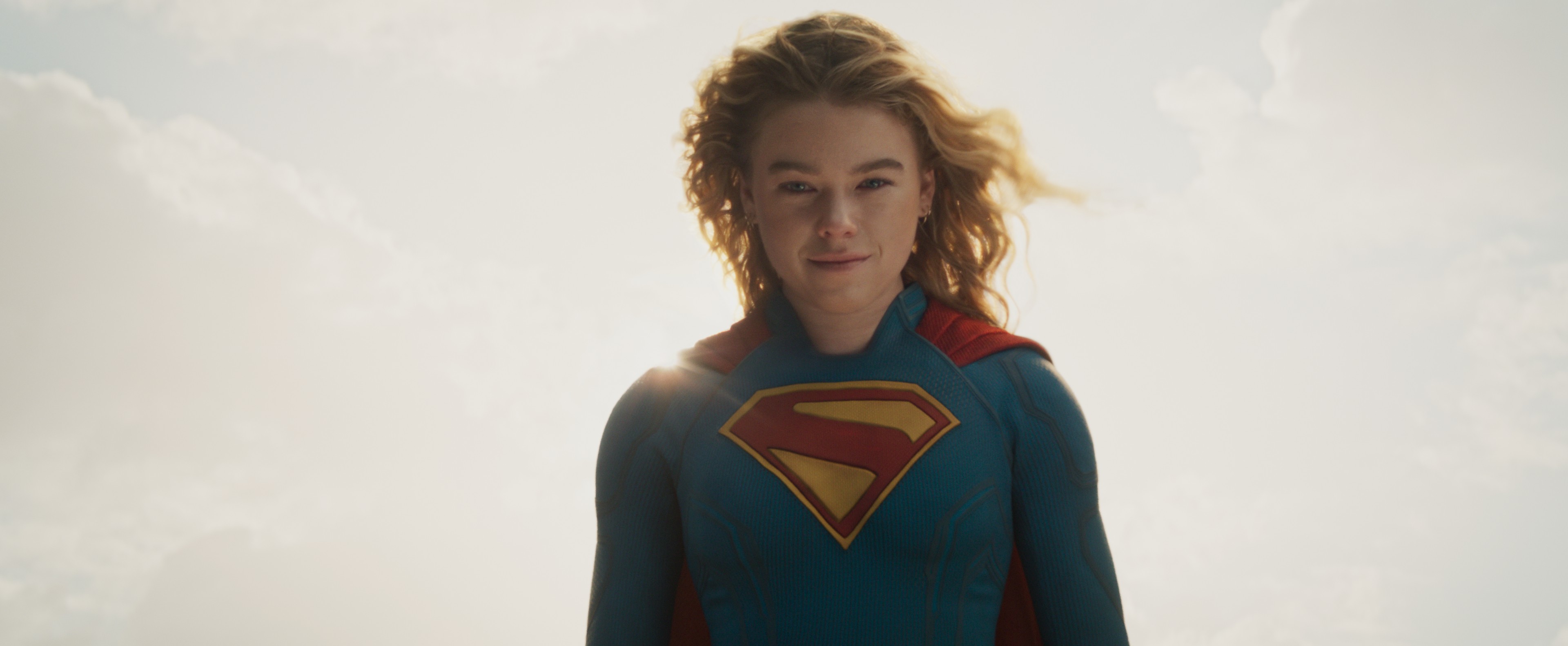 Bom tấn DC 'Supergirl': Milly Alcock bắt tay Jason Momoa giải cứu… cún cưng Krypto và cả thế giới!