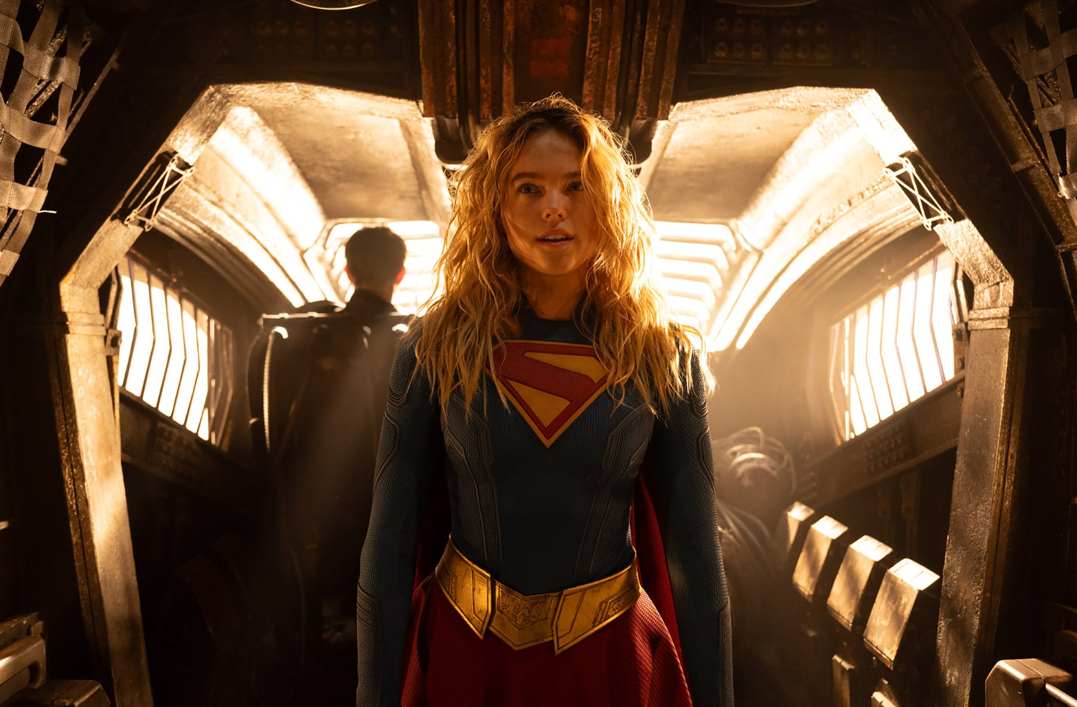 Bom tấn DC 'Supergirl': Milly Alcock bắt tay Jason Momoa giải cứu… cún cưng Krypto và cả thế giới!