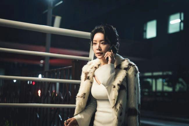 Từ nghi vấn đồng tính đến scandal ngập trời: Những điểm đáng chú ý khiến 'Climax' gây sốt