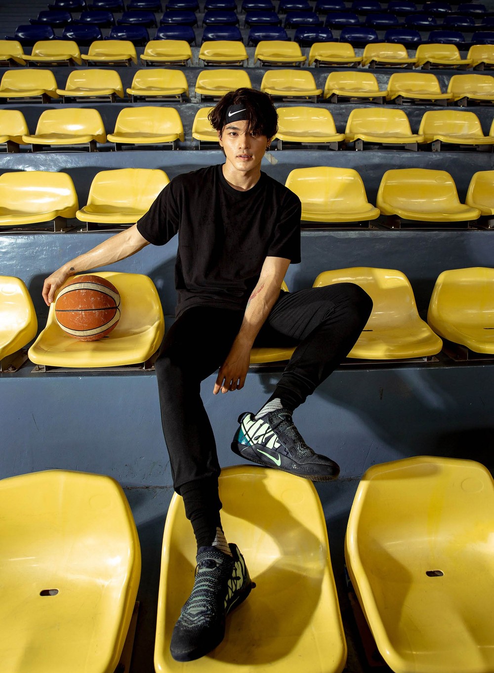 Khương Lê – Nam chính 'Hẹn em ngày nhật thực' gây sốt: Cao 1m86, từng là cầu thủ bóng rổ